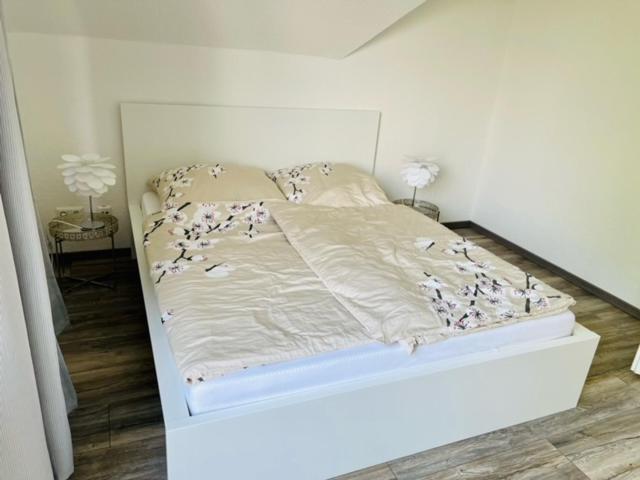 Apartment 160Qm 5 Schlafzimmer 1 Wohnzimmer Terrasse Und Balkon Βίλχελμσχαφεν Εξωτερικό φωτογραφία